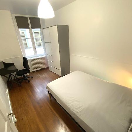 Floydroom'S Pau Chambre Hotes Dans Appartement Partage Proche Chateau Εξωτερικό φωτογραφία