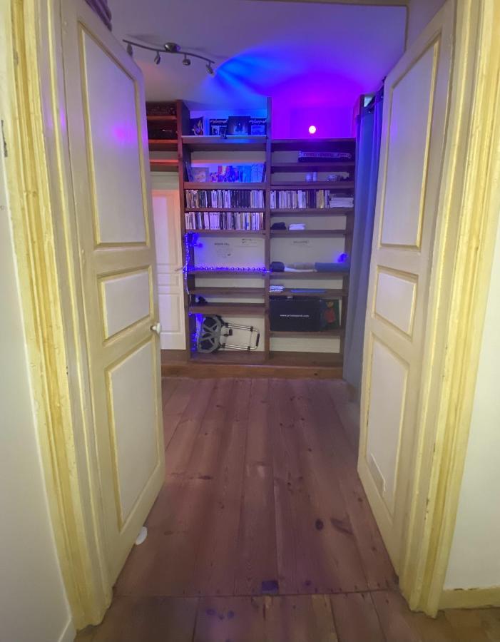 Floydroom'S Pau Chambre Hotes Dans Appartement Partage Proche Chateau Εξωτερικό φωτογραφία