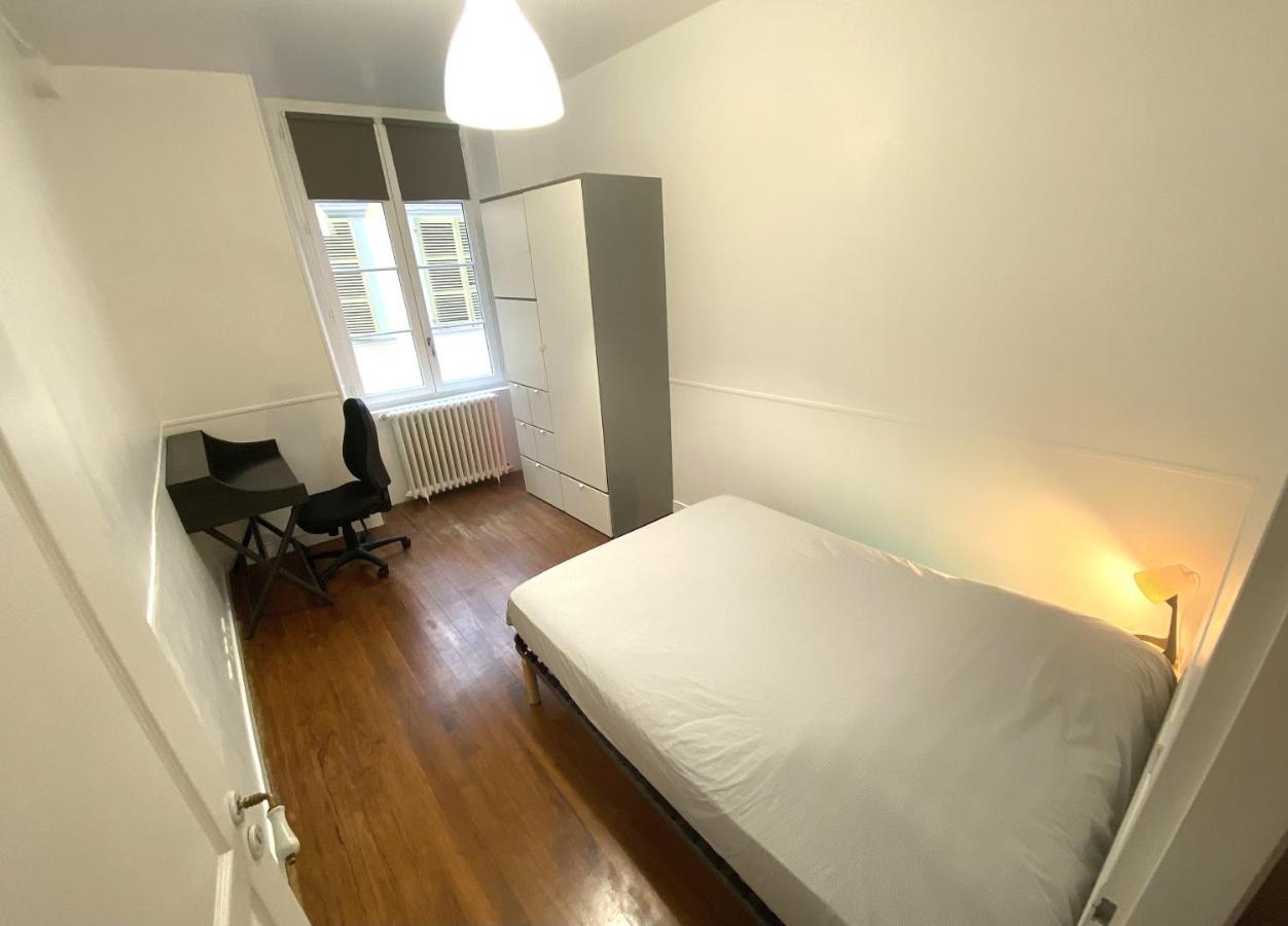 Floydroom'S Pau Chambre Hotes Dans Appartement Partage Proche Chateau Εξωτερικό φωτογραφία