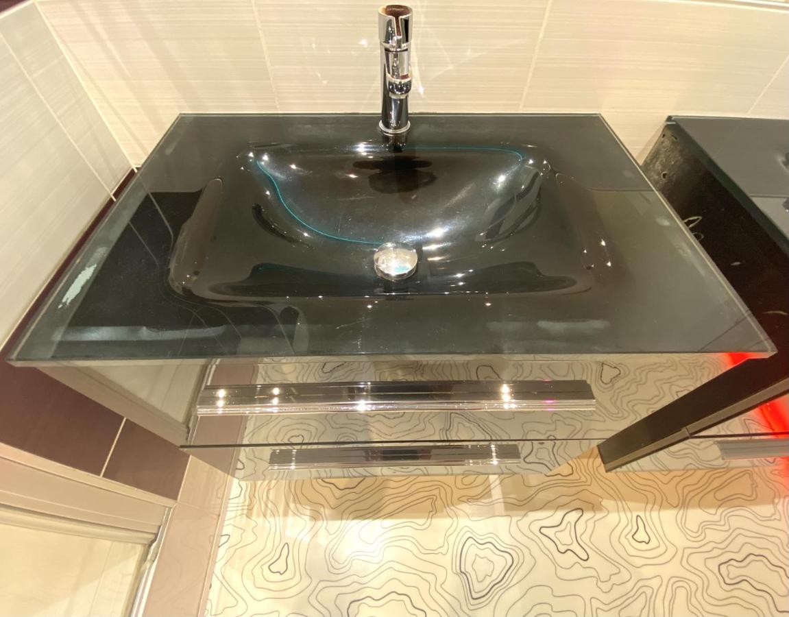 Floydroom'S Pau Chambre Hotes Dans Appartement Partage Proche Chateau Εξωτερικό φωτογραφία